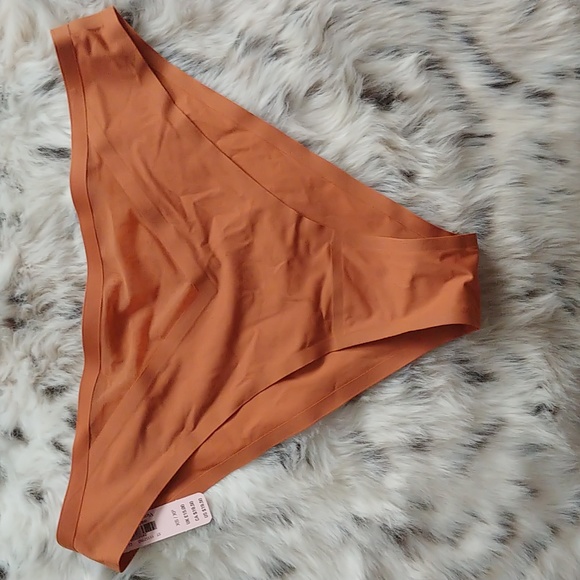 VS Very Sexy Brazilian, 4-Piece Set - Picture 13 of 16